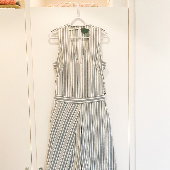 Cute 3/4 length Intermix summer jumpsuit! - Picture 2 of 6